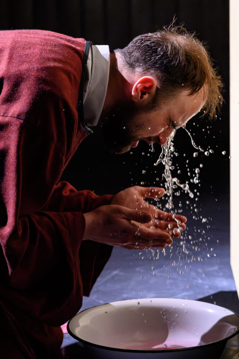 Michal Koleják v inscenácii Judáš.